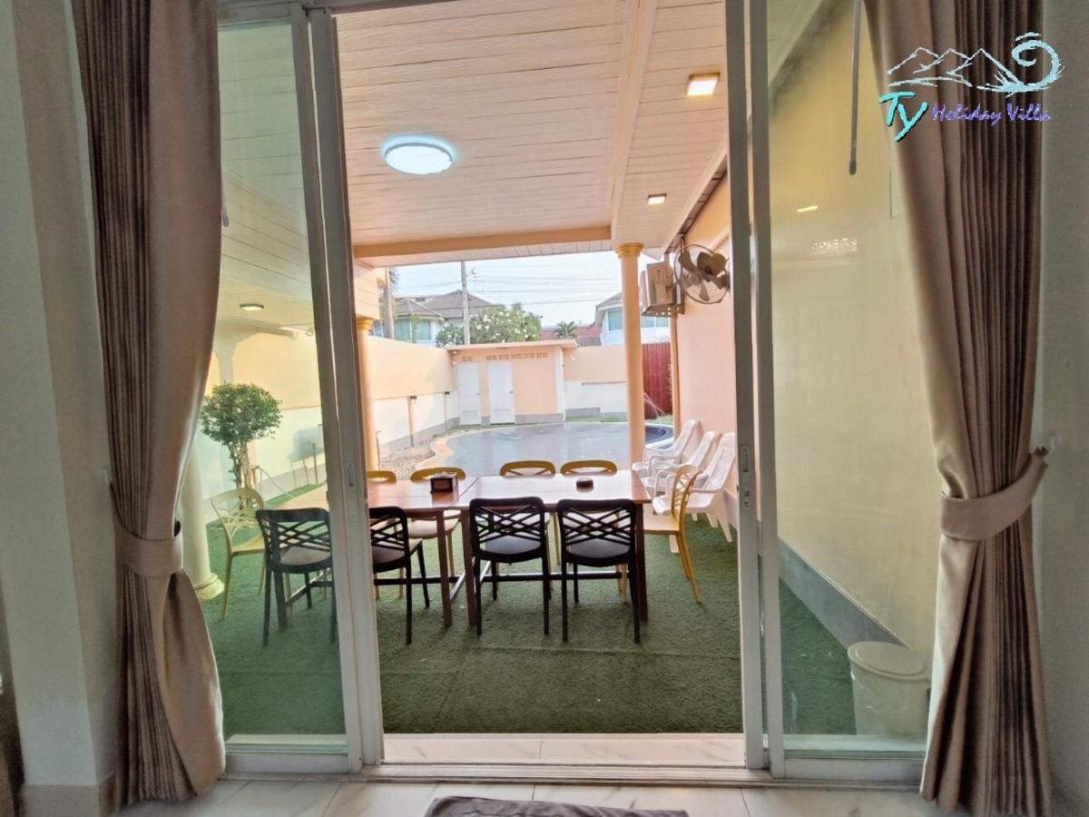 Ty Holiday Resort Паттая Екстер'єр фото